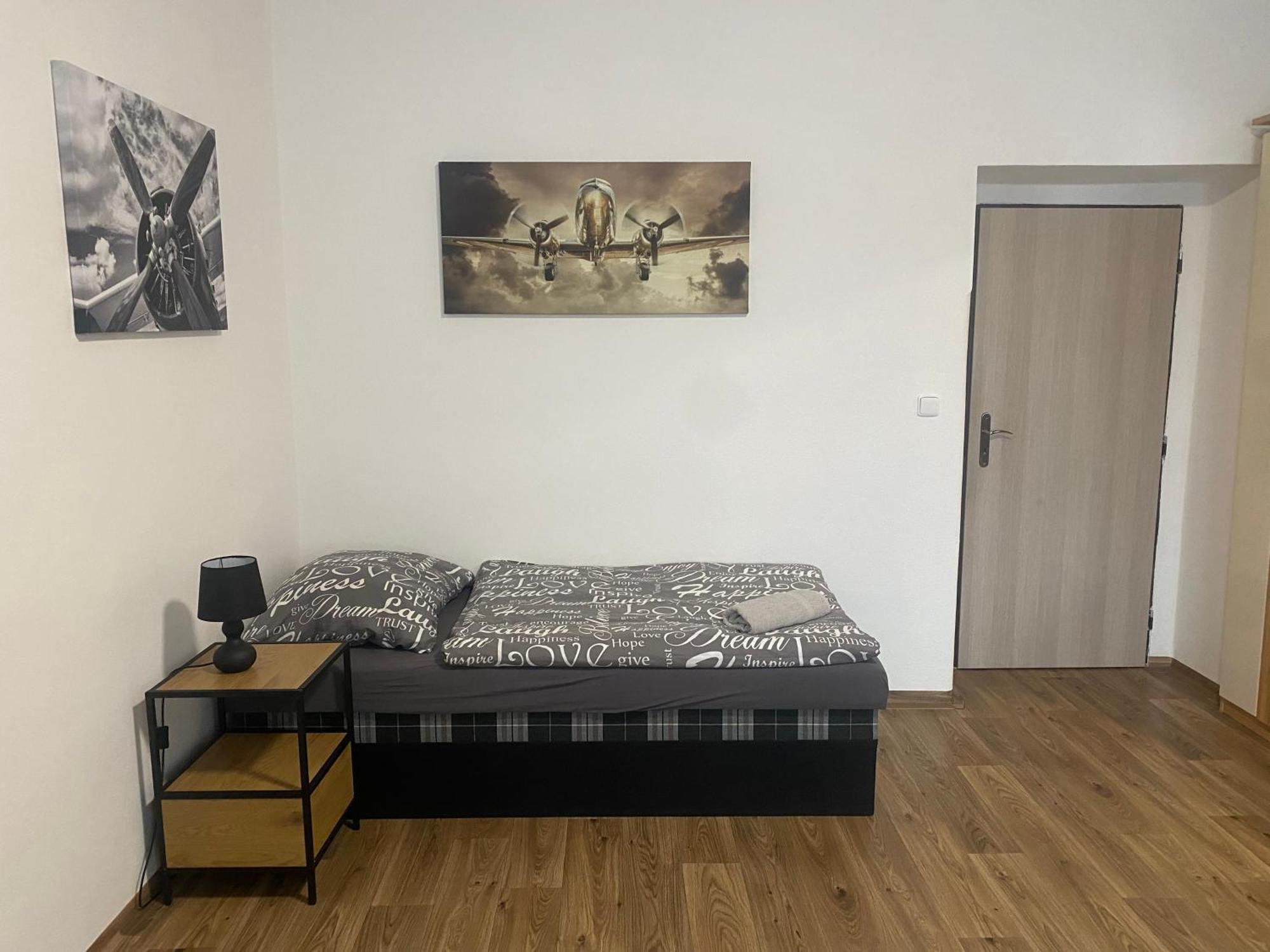 Cerna Ruze - Apartman 3 Пльзень Экстерьер фото